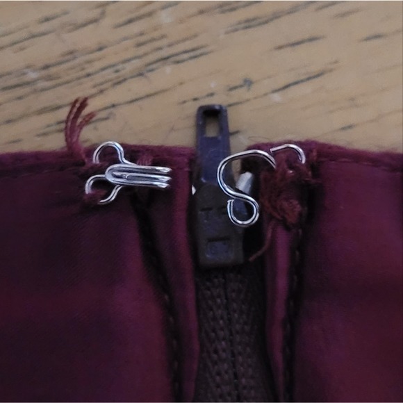 Modcloth Burgundy Red Wool Pocketed Mini Skirt - Picture 11 of 12